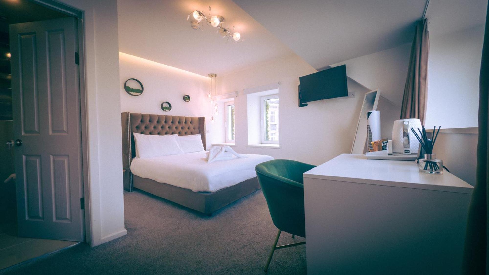 Oyo Newquay Beach Hotel Экстерьер фото
