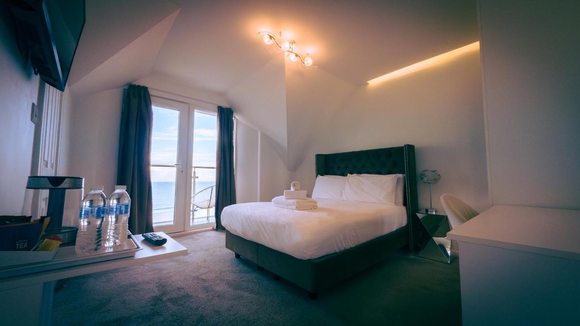 Oyo Newquay Beach Hotel Экстерьер фото